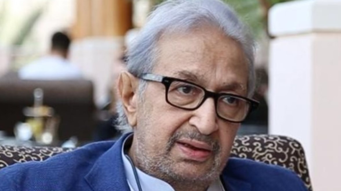 الفنان الراحل نور الشريف