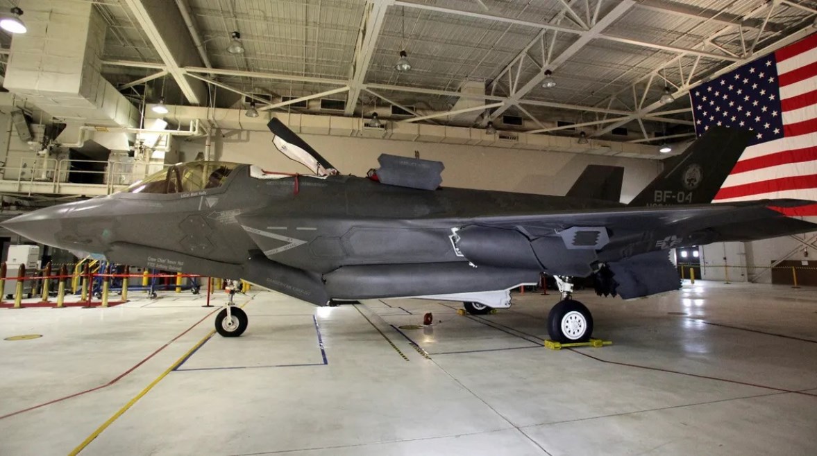 الطائرة الأمريكية "إف 35"