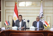 وزير الاتصالات وتكنولوجيا المعلومات، رأفت هندي، ومحافظ بني سويف، اللواء عبد الله عبد العزيز