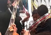 أم تهدي ابنتها 20 ألف جنيه ودهب