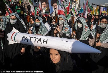 مسيرة لدعم النظام الإيراني في طهران