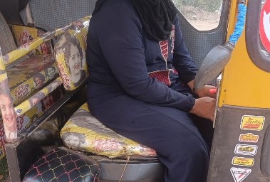 شيرين سيدة التوكتوك في كفر الشيخ