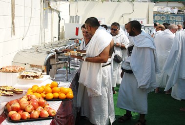 حاج يتبع نظام "العوضي"- تعبيرية