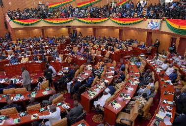 البرلمان الغاني يقر مشروع قانون يقضي بالسجن مدة تصل إلي 5 سنوات  للمثليين والمتحولين جنسيا