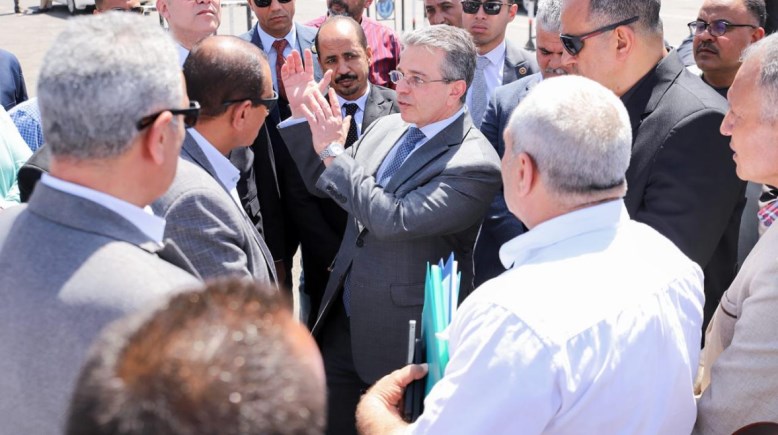 رئيس الجمارك يتفقد ميناء سفاجا