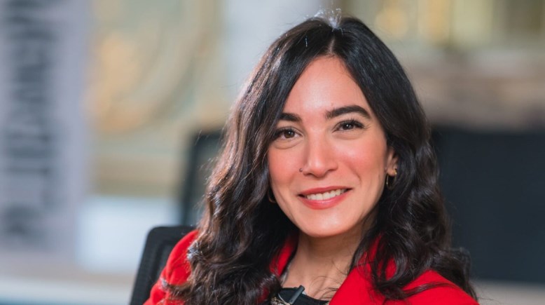 كريمة الحكيم، الشريك في شركة "بلج آند بلاي"