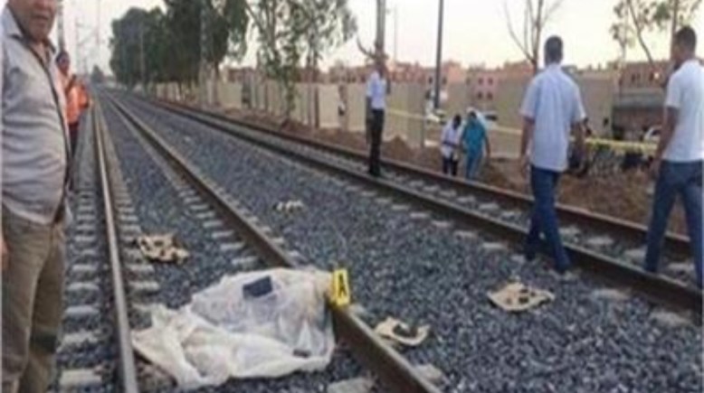 مصرع كهربائي أسفل عجلات القطار