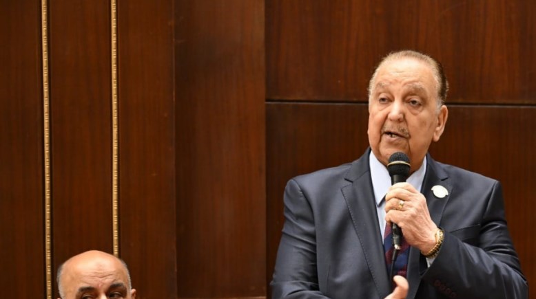  الدكتور نبيل دعبس رئيس لجنة التعليم بمجلس الشيوخ