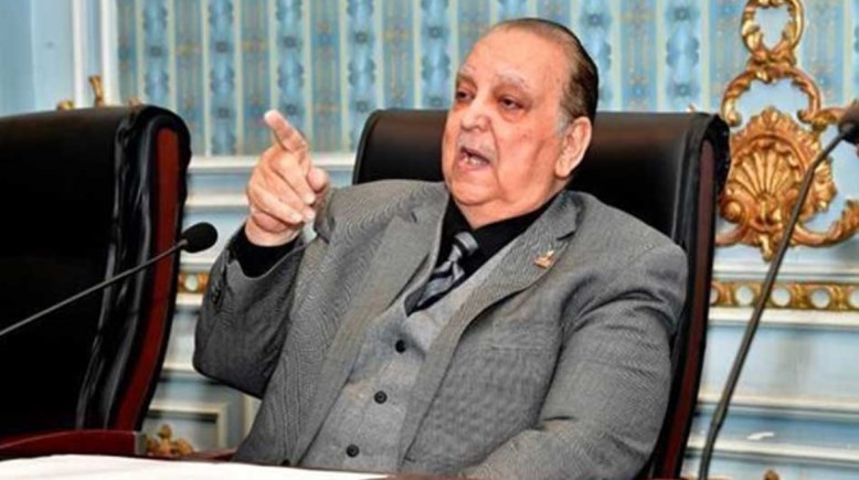  الدكتور نبيل دعبس