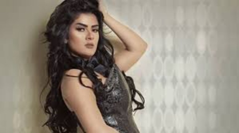  الفنانة ياسمينا المصري