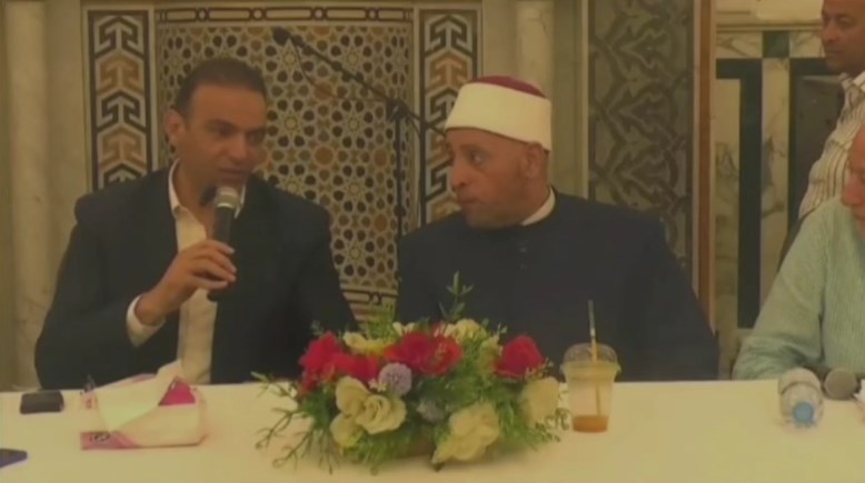 رئيس نادي سموحة والشيخ رمضان عبد الرازق 