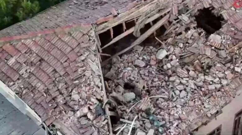 صورة ترصد حالة تضرر المسجد