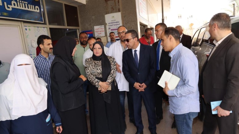 جولة تفقدية للمحافظ 
