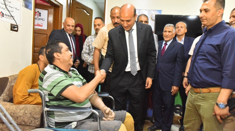 لقطة مع أحد المستفدين 