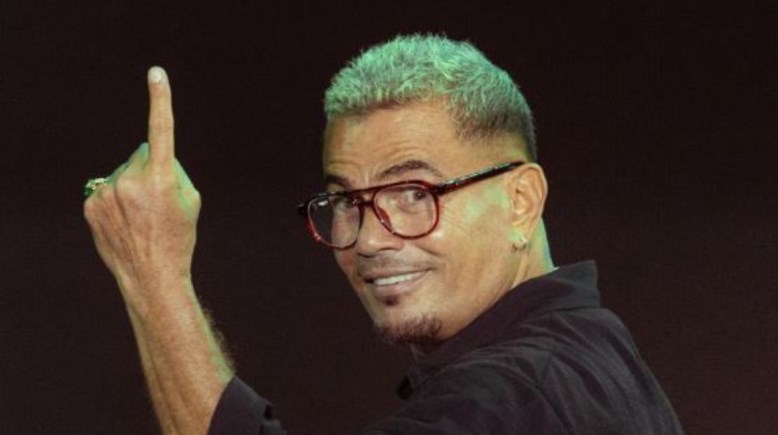  الفنان عمرو دياب 