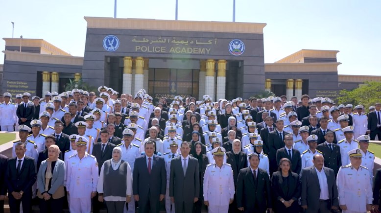 جانب من برنامج المعايشة لطلبة الجامعات داخل أكاديمية الشرطة