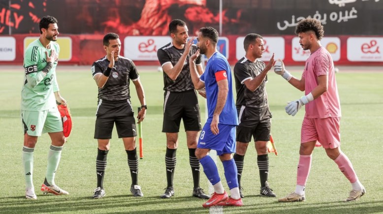 الأهلي ودلفي