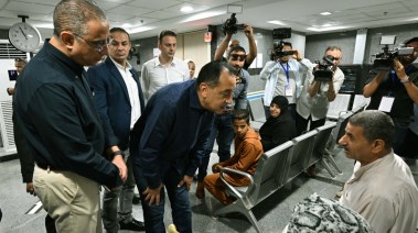 جولة رئيس الوزراء بعيادة روز اليوسف للتأمين الصحي