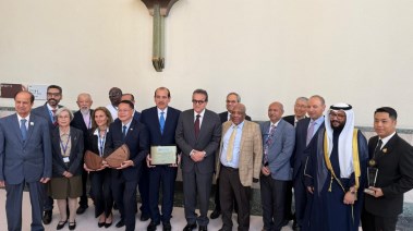 فوز نائب وزير الصحة بجائزة نيلسون مانديلا