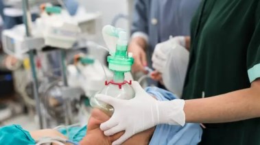 تخدير المريض قبل الجراحة 