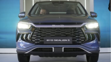 سيارة BYD Sealion 5 