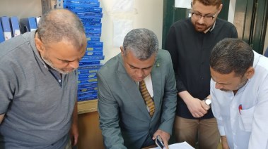 وكيل "صحة المنيا" يحيل العاملين المتغيبين للتحقيق