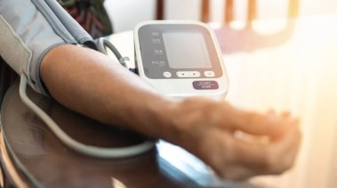 انخفاض ضغط الدم من أعراض الطقس الحار
