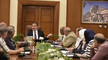 اجتماع اللواء ابراهيم ابو ليمون محافظ بورسعيد بالتنفيذين
