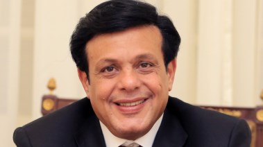  الدكتور محمد حمودة