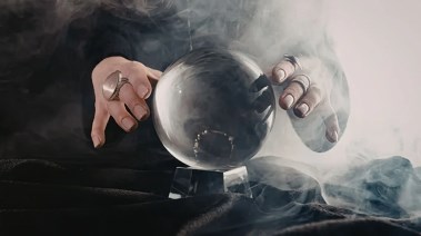 الحاسة السادسة في جيل زد- تعبيرية