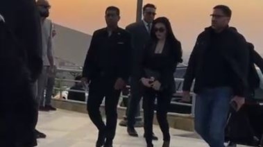 هيفاء وهبي في عزاء هاني شاكر