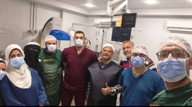 صورة للأطباء من داخل مستشفي أشمون العام 