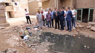 محافظ المنوفية خلال جولته المفاجئة