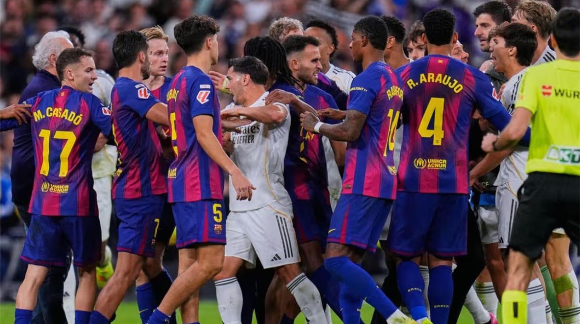 ريال مدريد وبرشلونة 