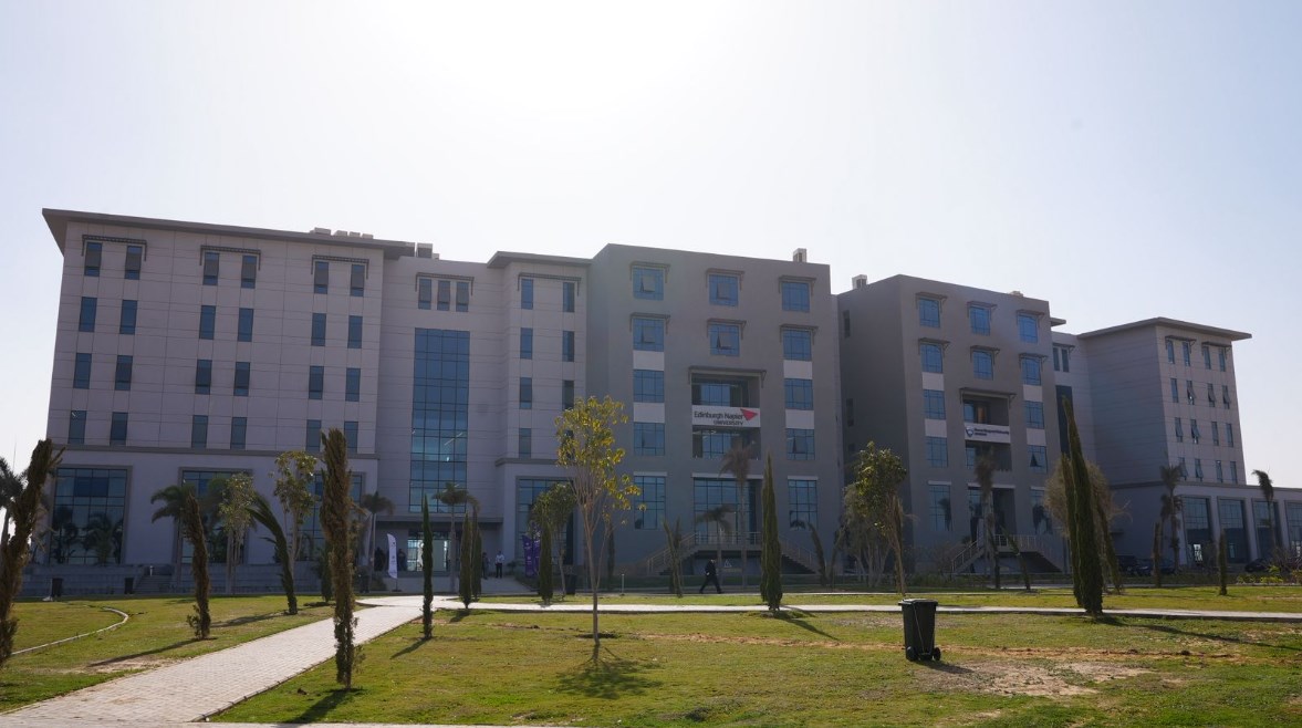  جامعة أدنبره نابيير الفرع الأجنبي