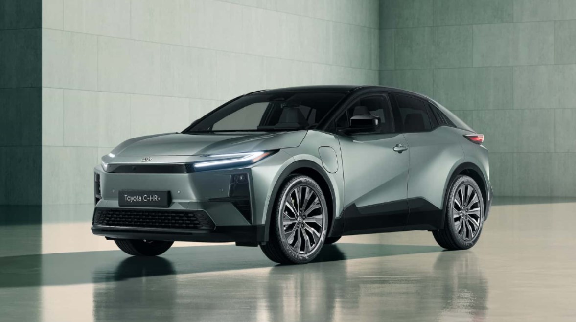 سيارة تويوتا C- HR الكهربائية 