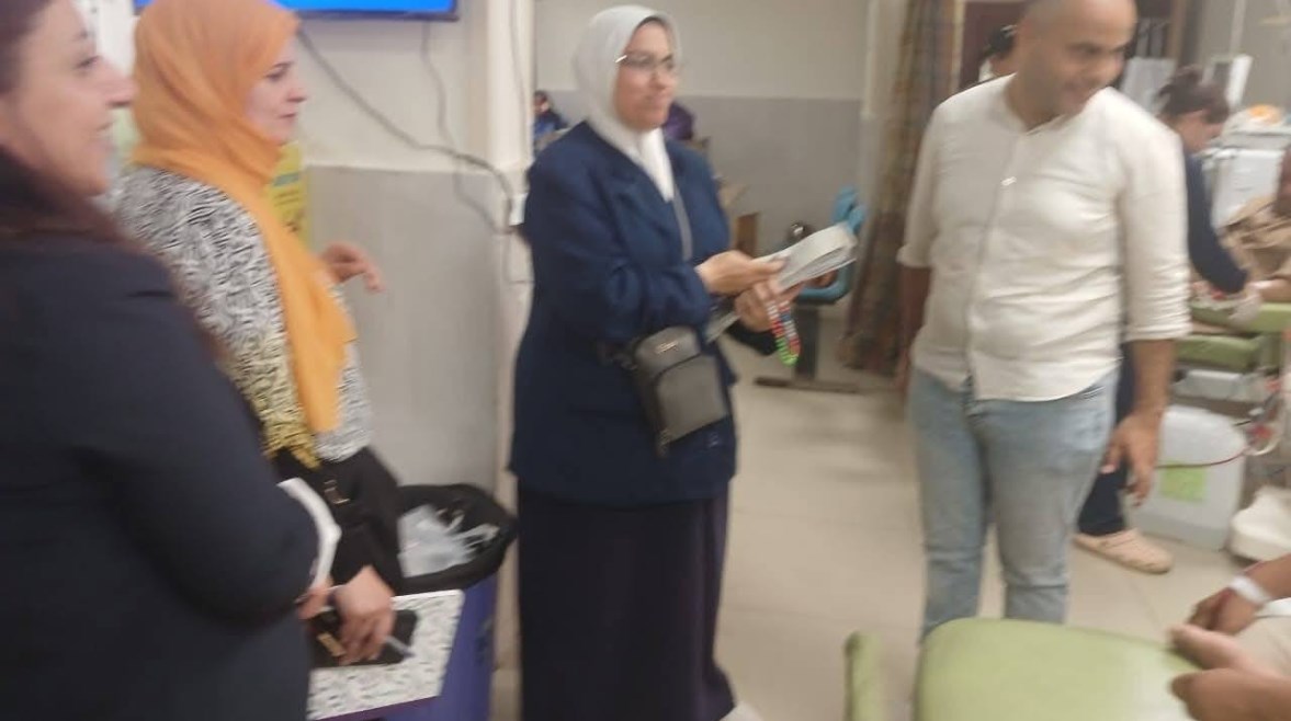 فريق طبي وإداري متخصص في زيارة ميدانية سريعة وفورية إلى مستشفى الحميات