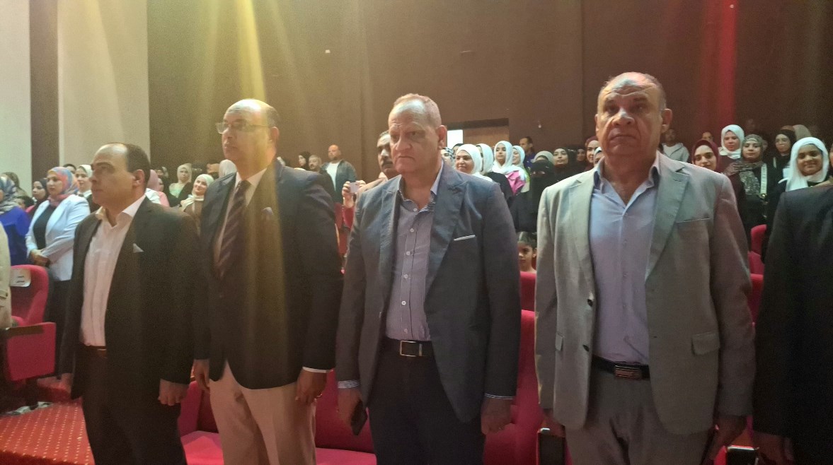 وكيل تعليم بورسعيد: انطلاق الامتحانات نهاية فعلية للعام الدراسي.. ومستعدون بكافة الإجراءات لضمان الانضباط