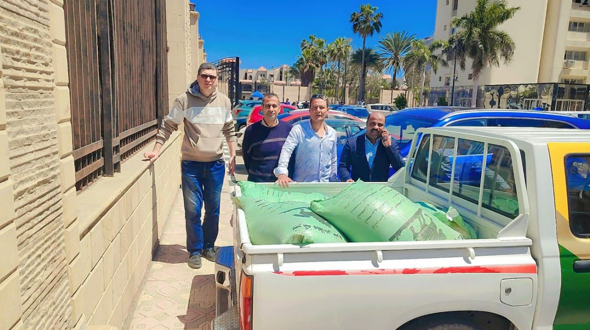 حملات تموينية مكثفة بتوجيهات المحافظ.. وضبط سيارة محملة بالدقيق المدعم بطريق الجنوب والتحفظ على المتهمين والمضبوطات