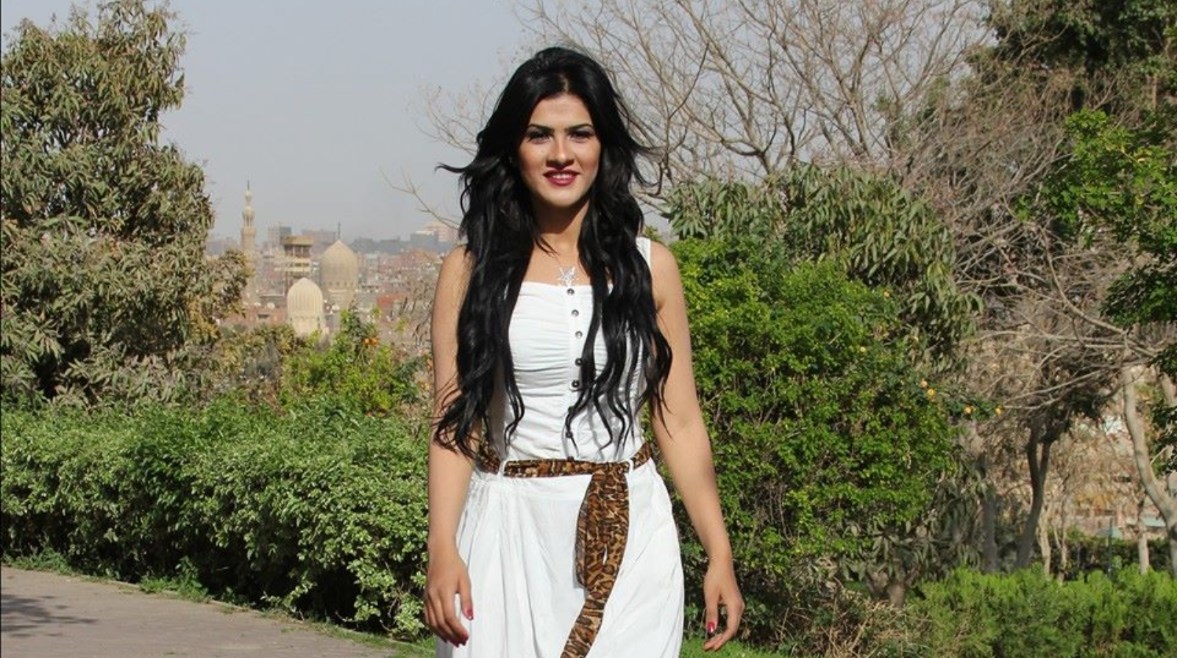 الفنانة ياسمينا المصري 