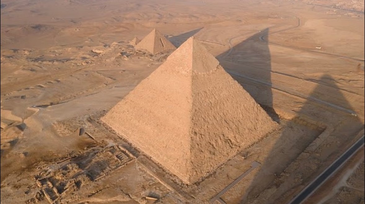 خوفو الهرم الأكبر