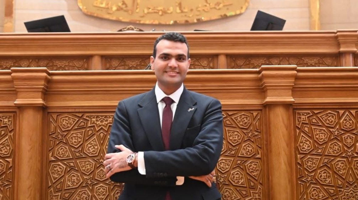 النائب حسين هريدي
