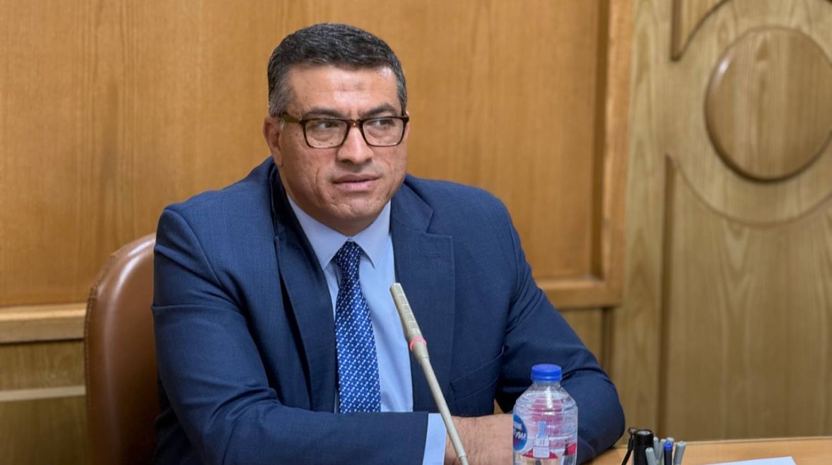 محافظ قنا 