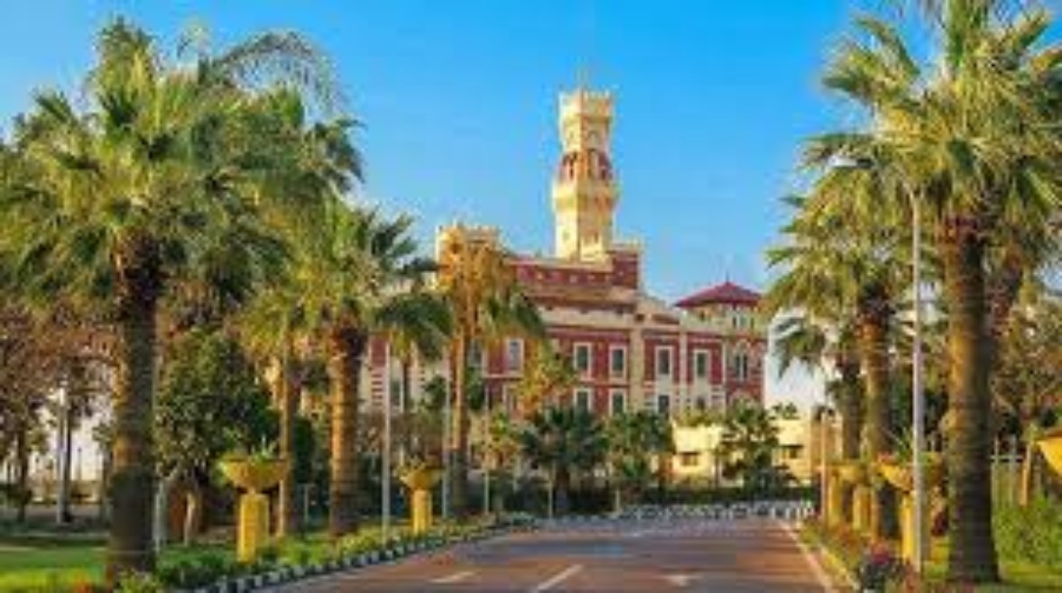 حدائق قصر المنتزه