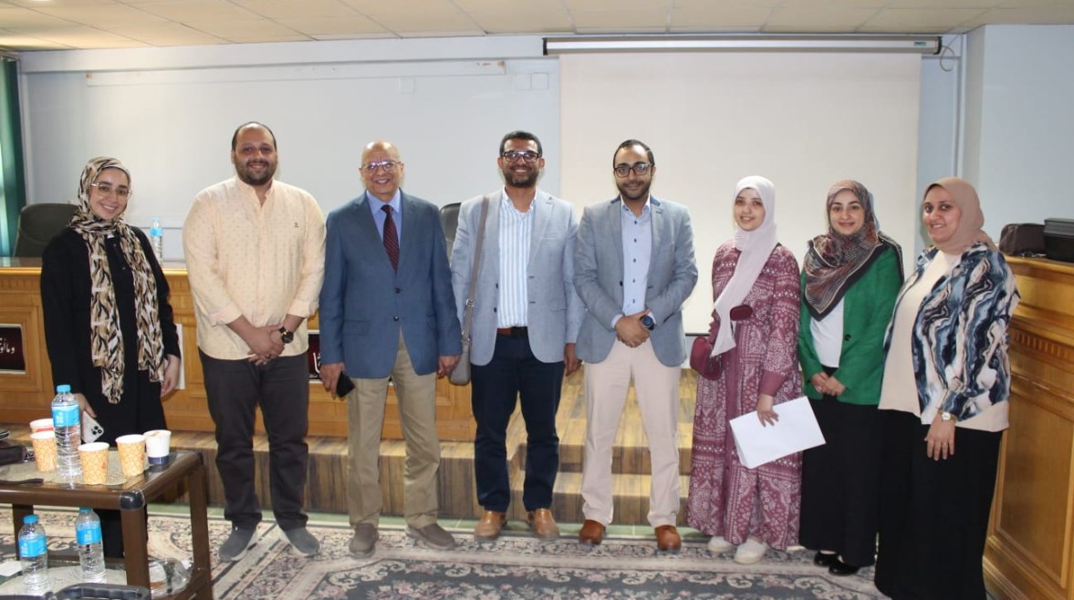 لقطة من الندوة 