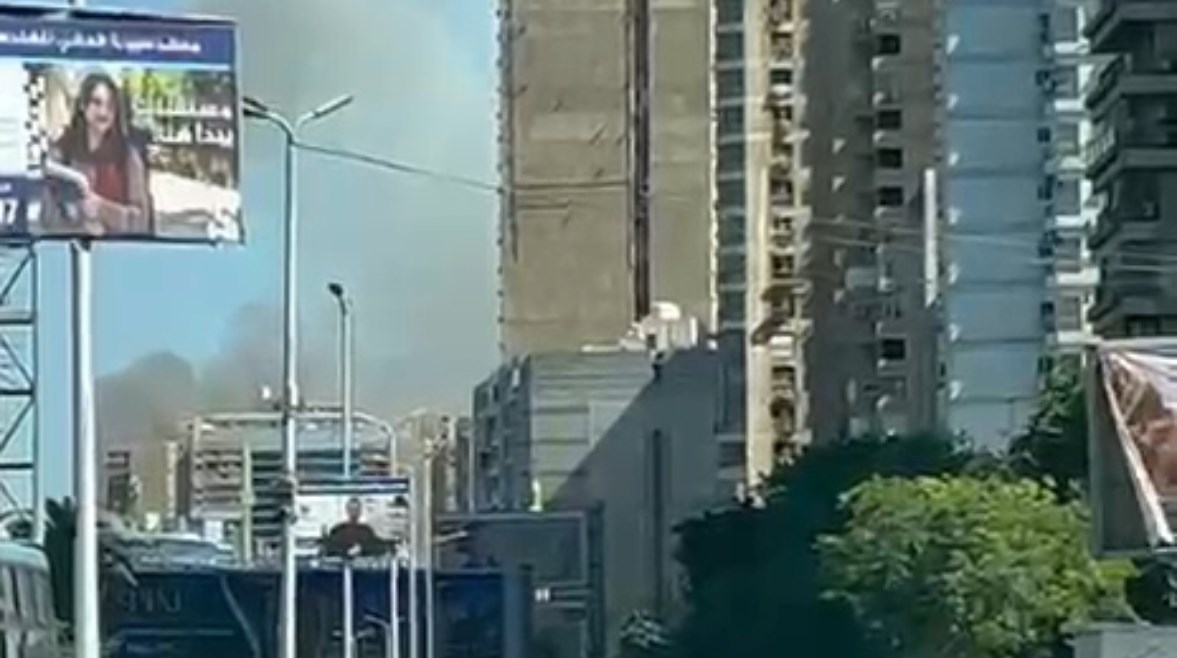 جانب من الحريق