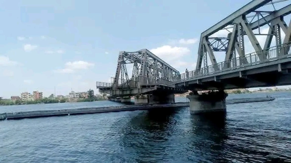 كوبري نجع حمادي 