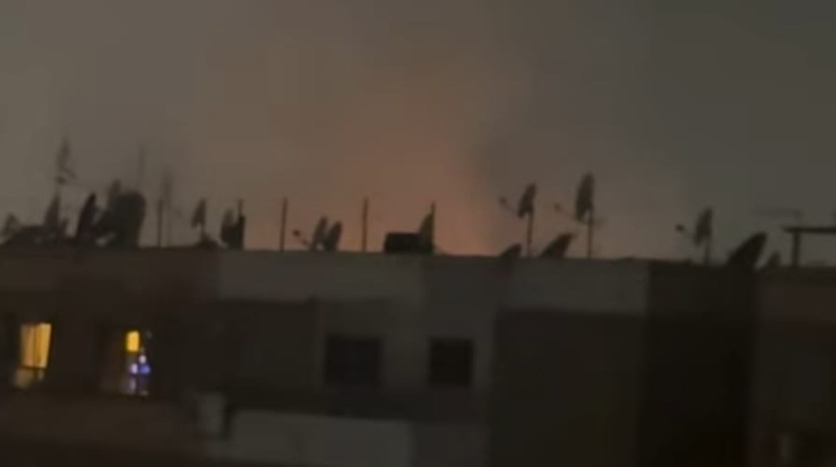 جانب من الحريق