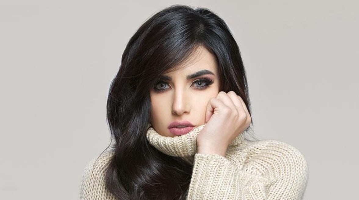 المطربة مروة نصر 