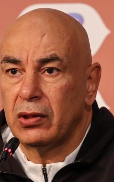 حسام حسن 